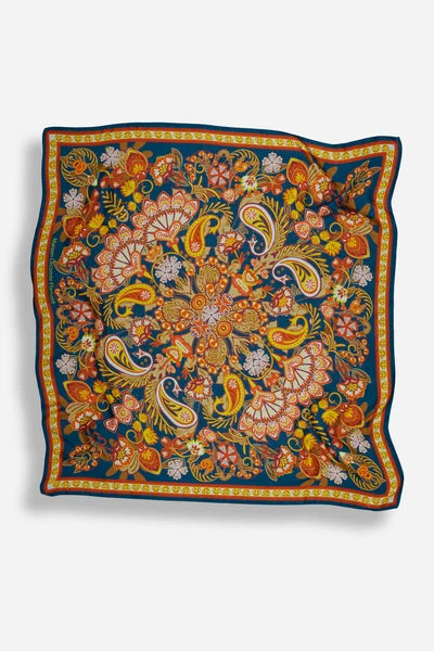Volcanique Scarf